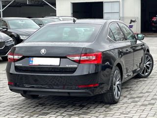 Skoda Superb foto 4