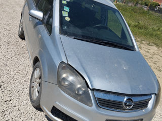 Piese Opel Zafira B. 1.9 d foto 6