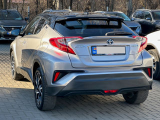 Toyota C-HR foto 5