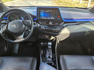 Toyota C-HR foto 5