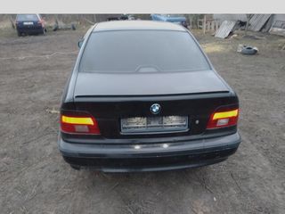 BMW E39 foto 2