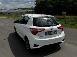 Toyota Yaris foto 6