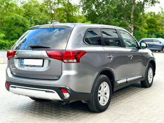 Mitsubishi Outlander foto 6