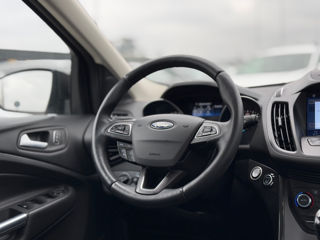 Ford Kuga foto 8