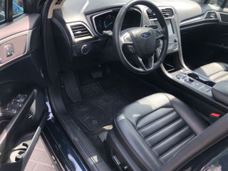 Ford Fusion foto 9