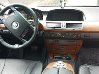 BMW 7 Series foto 8