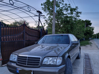 Mercedes S-Class foto 2