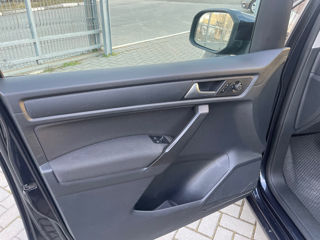 Volkswagen Caddy фото 9