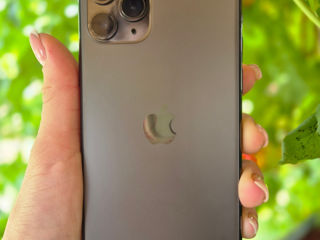 IPhone 11 Pro 256 GB. foto 1