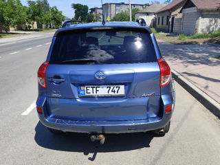 Toyota Rav 4 foto 2