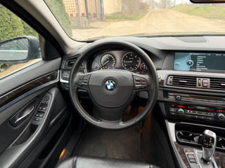 BMW 5 Series foto 10