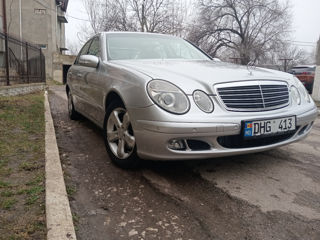 Mercedes E-Class foto 3