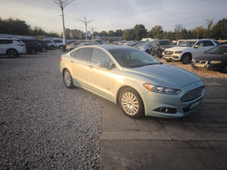 Ford Fusion foto 2