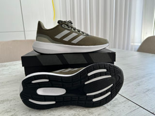 Adidas noi originali marime 42