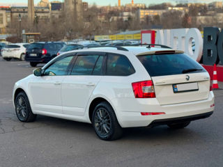 Skoda Octavia foto 8