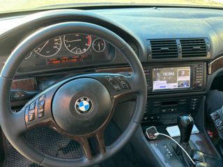 BMW 5 Series foto 7