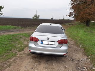 Volkswagen Jetta foto 6