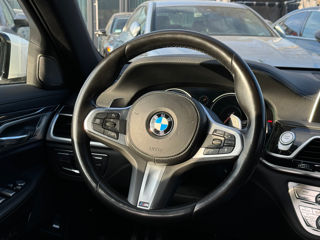 BMW 7 Series foto 8