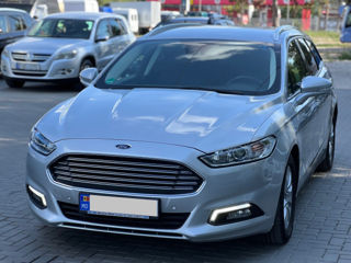 Ford Mondeo foto 1