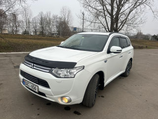 Mitsubishi Outlander foto 6