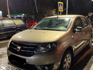 Dacia Logan foto 1