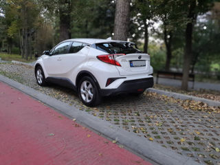 Toyota C-HR foto 4