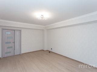 Apartament cu 3 camere, 97 m², Ciocana, Chișinău foto 5