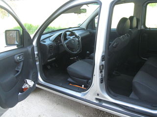 Opel Combo foto 8