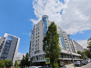 Apartament cu 3 camere, 135 m², Centru, Chișinău