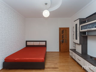 Apartament cu 4 camere, 108 m², Buiucani, Chișinău foto 7