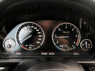 BMW 5 Series foto 8