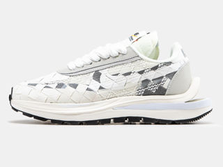 Nike Sacai VaporWaffle White x Jean Paul Gaultier foto 1