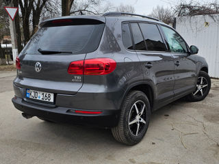 Volkswagen Tiguan foto 2