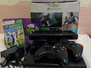 Продам оригинальный Xbox 360+ Kinect+ игры