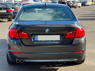 BMW 5 Series foto 5