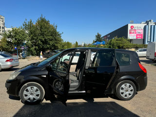 Renault Grand Scenic foto 4