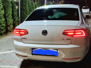 Volkswagen Passat foto 2