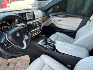 BMW 5 Series foto 11