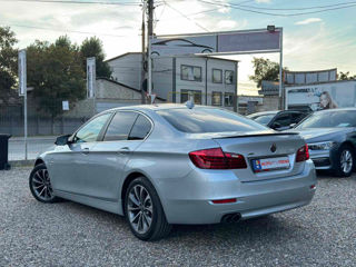 BMW 5 Series foto 4