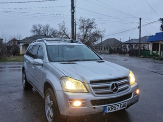 Mercedes GL-Class