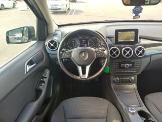 Mercedes B-Class foto 8