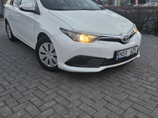 Toyota Auris foto 4