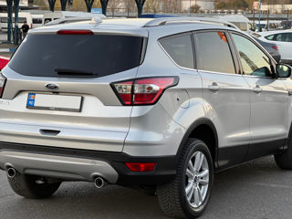 Ford Kuga foto 8