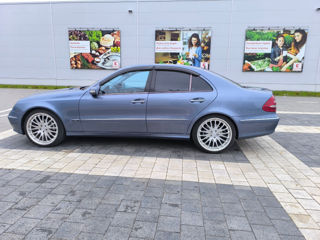 Mercedes E-Class foto 7