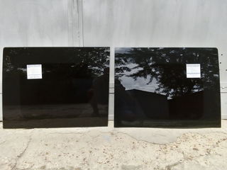 Ford Transit Connect боковые стекла( левое и правое). foto 2