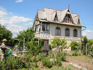 Casa, cu teren propriu, linga piata! foto 3