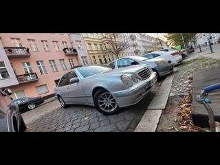 Mercedes E-Class foto 6