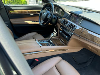 BMW 7 Series foto 6