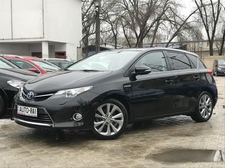 Toyota Auris foto 1