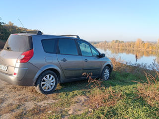 Renault Grand Scenic foto 3